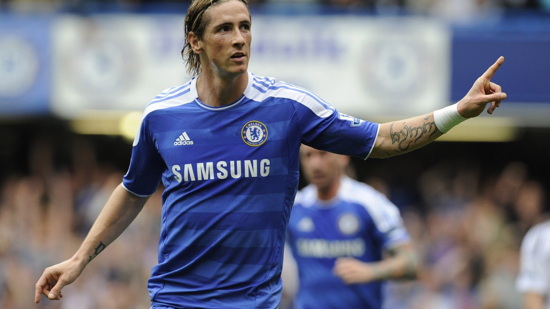 终场“绝杀”瞬间:点燃球迷激情的巅峰时刻,球星绝杀视频